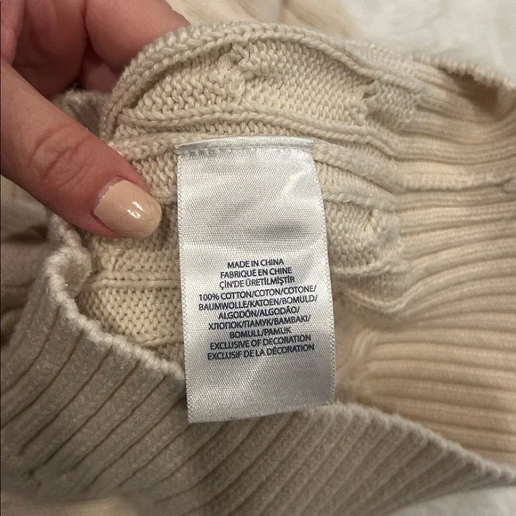 Ralph Lauren Boy’s Beige Cable Knit Crewneck Sweater - Picture 5 of 5